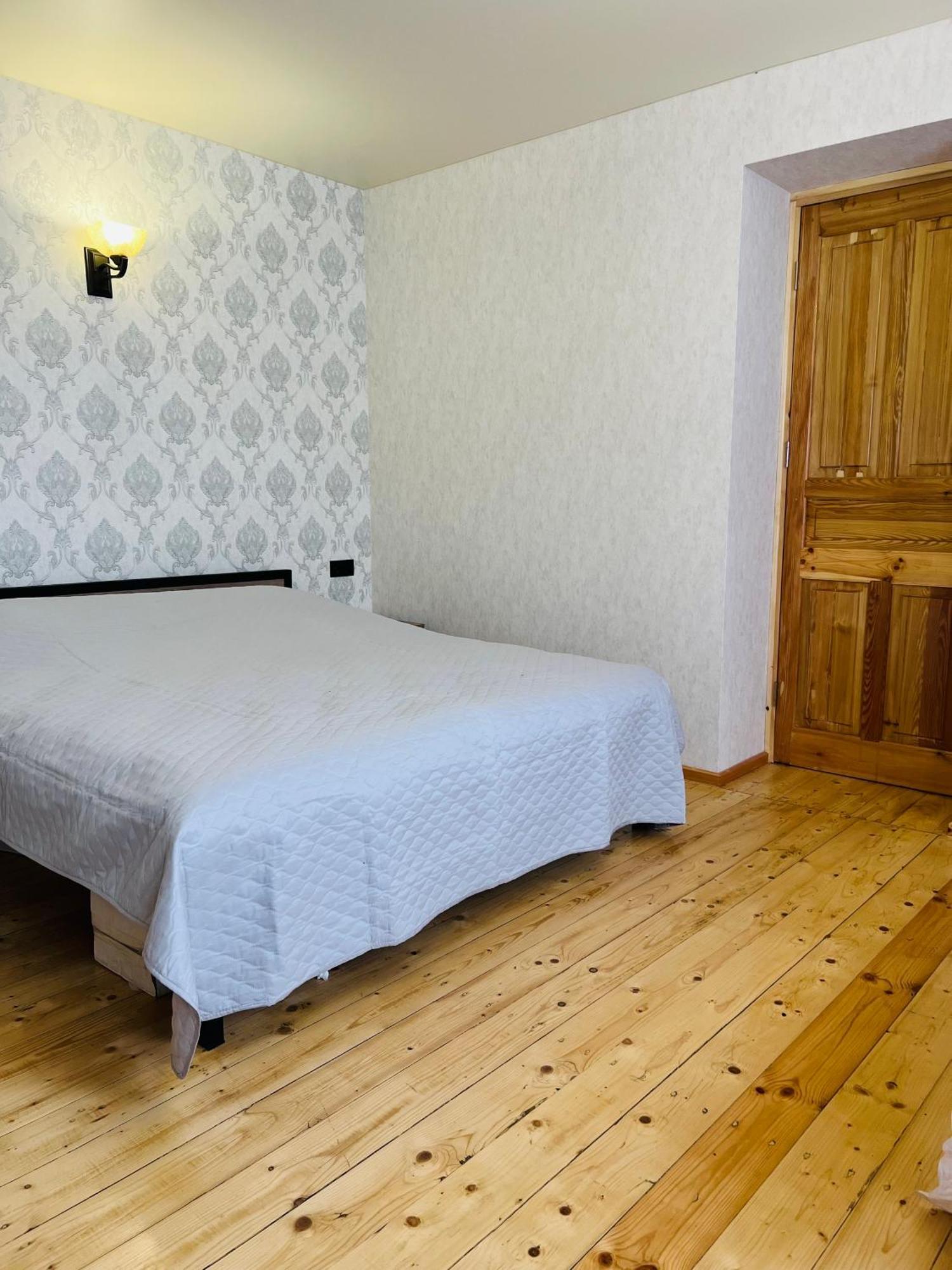 Kazbegi Palace Exterior foto